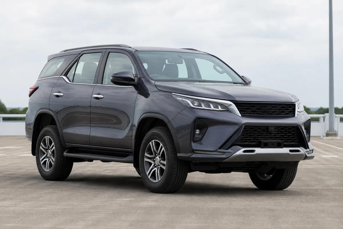 Fortuner — armada Bakusam Trans