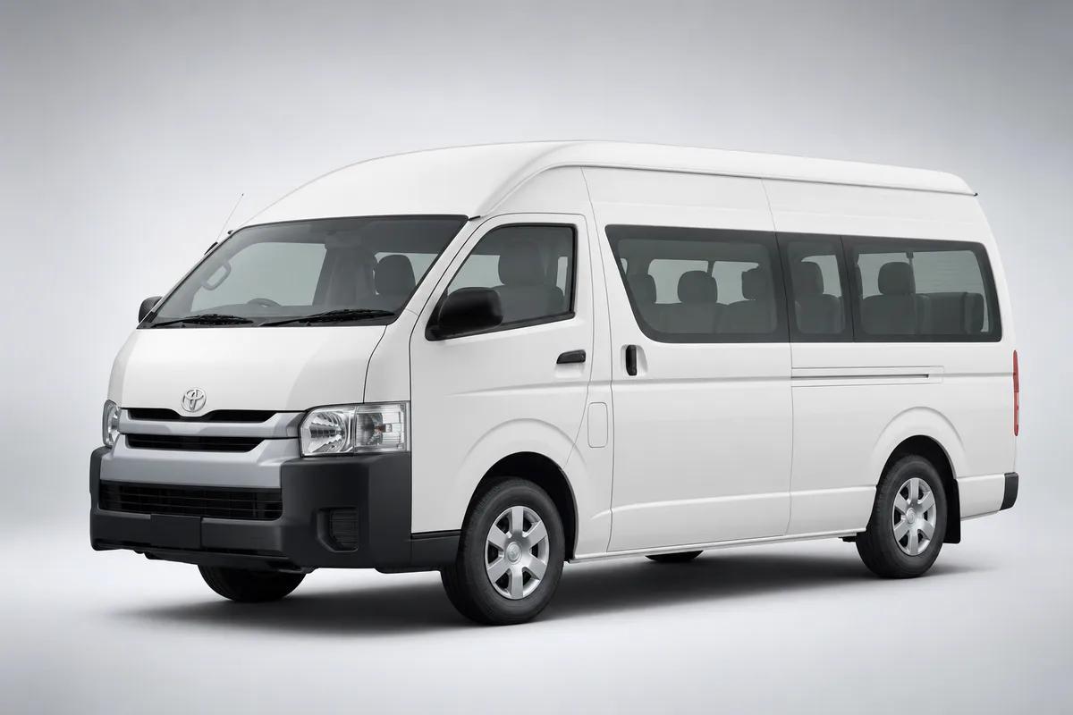 Hiace — armada Bakusam Trans